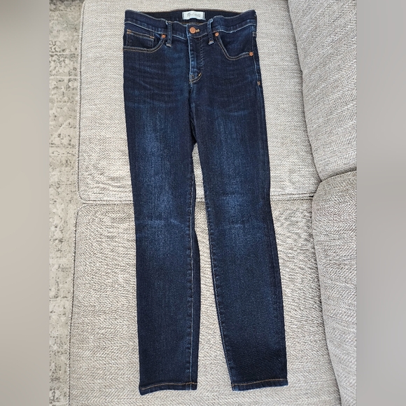 Madewell 9" High Rise Skinny Jeans Dark Wash in size 26, Petite - Picture 5 of 8